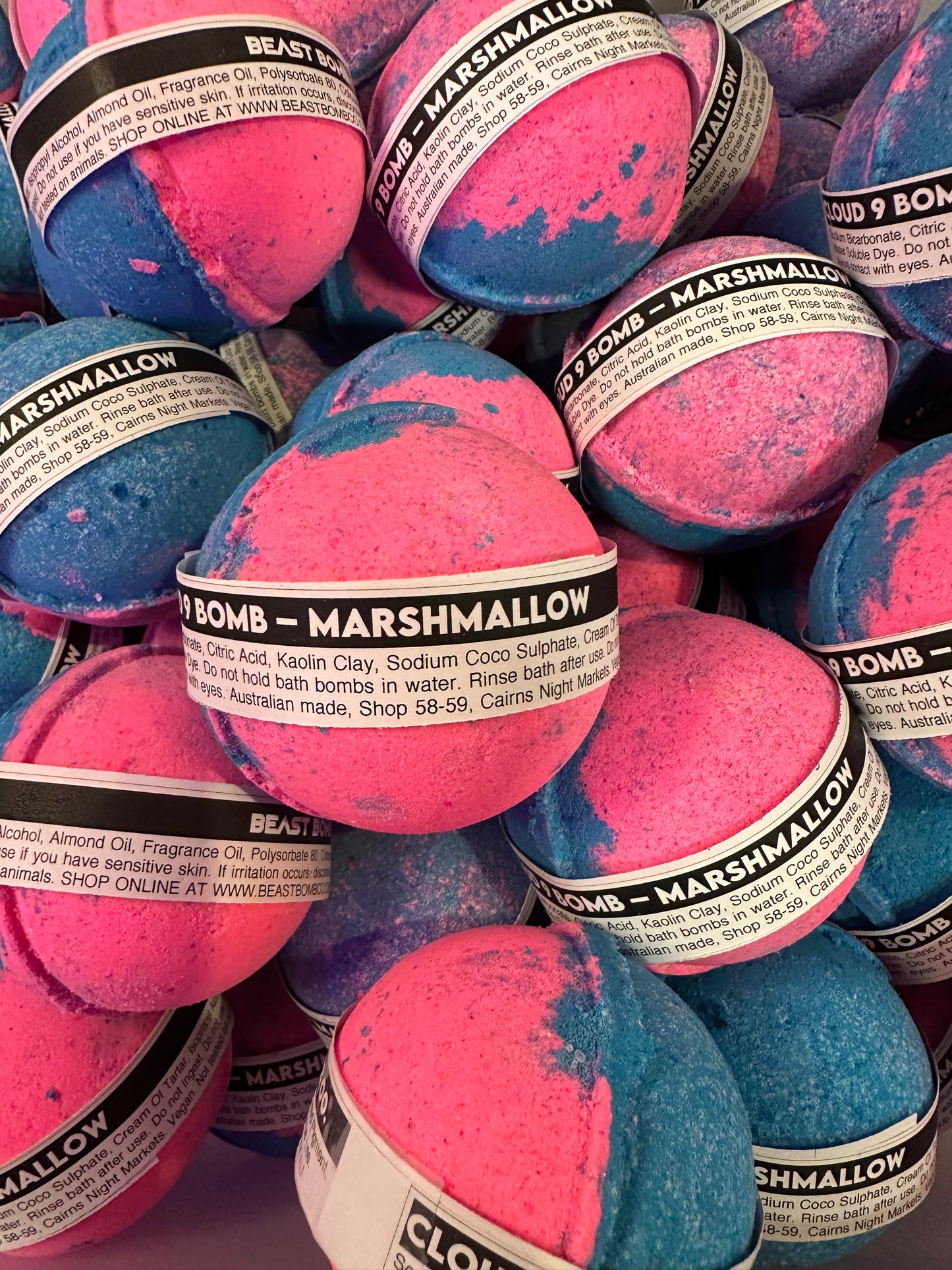 Marshmallow bath bomb 